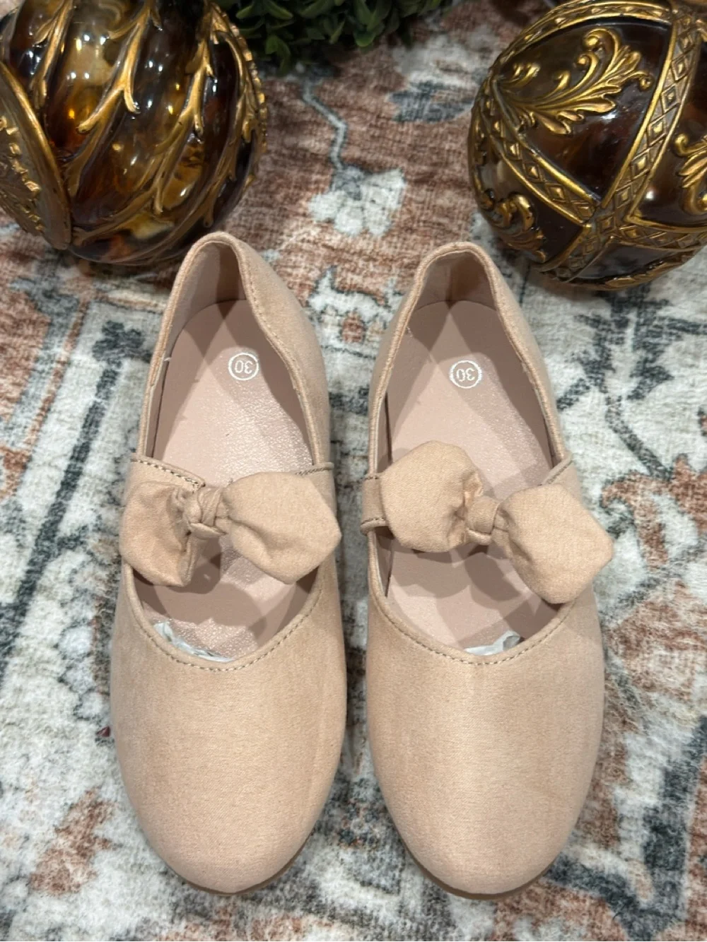 Women’s Bow-Accent Ballet Flats - Beige